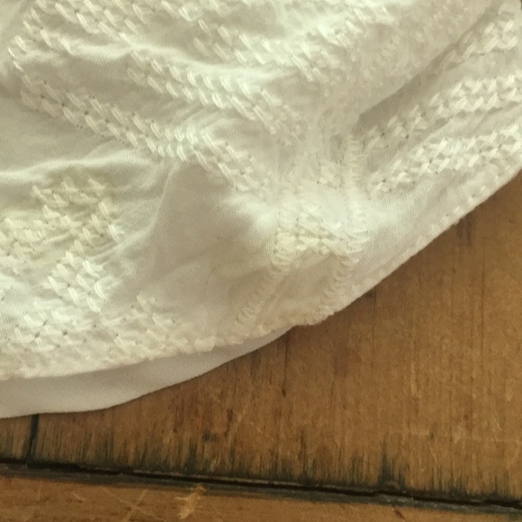 Halter smocked white textured tank top - Picture 8 of 9